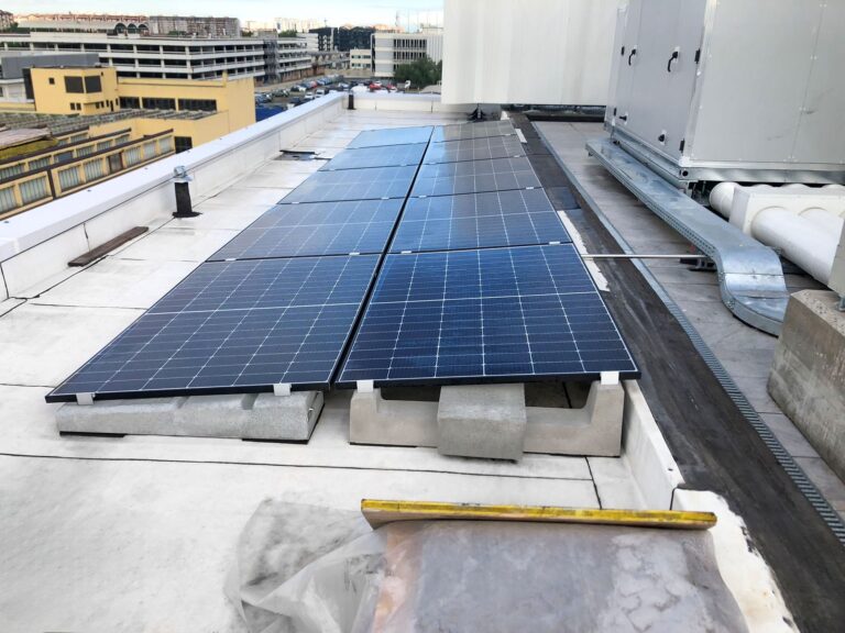 Sunballast-sail-shaped-photovoltaic-system-5-degrees-Bergamo-Italy-Chiesa-Impianti-5